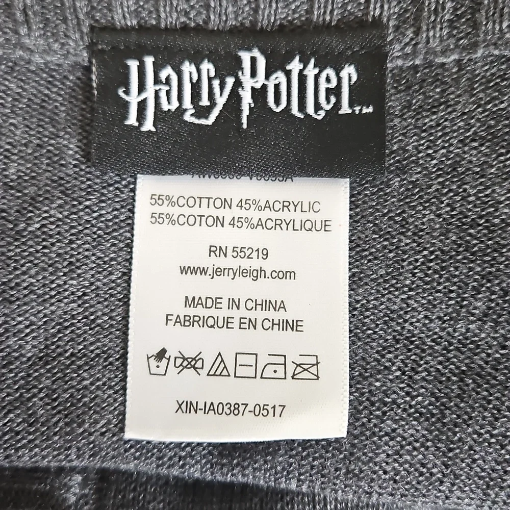 Harry Potter Gryffindor Cardigan Sweater Juniors Medium - Picture 4 of 5